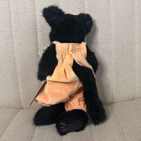 Boyds Bears Spooky Tangaween Black Cat with Orange Jumpsuit Collectible - Picture 2 of 5
